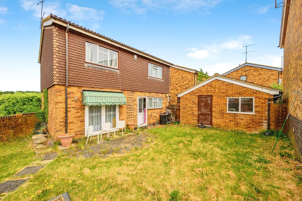 Property photo 3 of 18