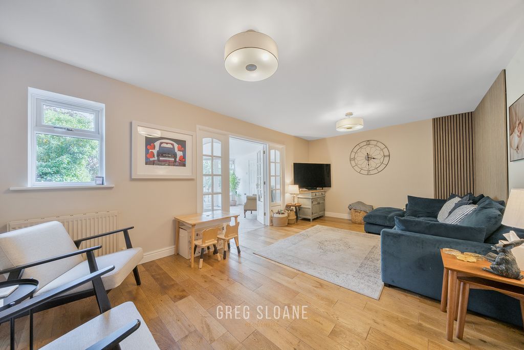 Property photo 2 of 20 1496559-12-6A7968d796485