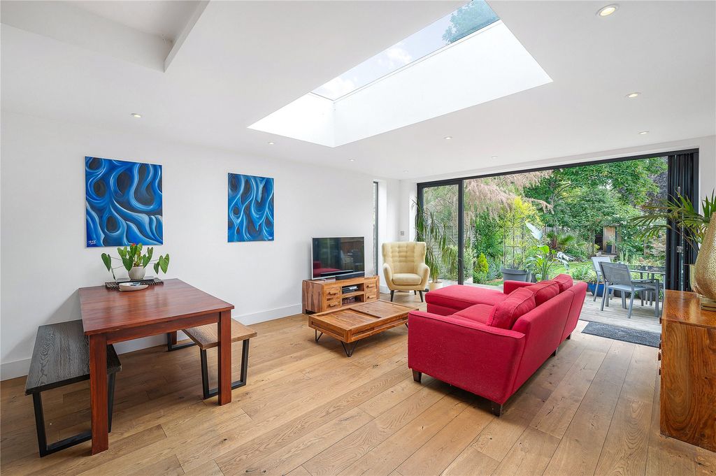 Property photo 1 of 17 Picture No. 06
