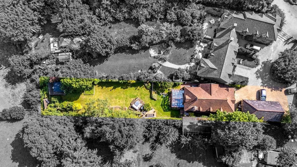 Property photo 1 of 35