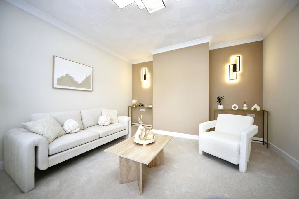 Property photo 3 of 23