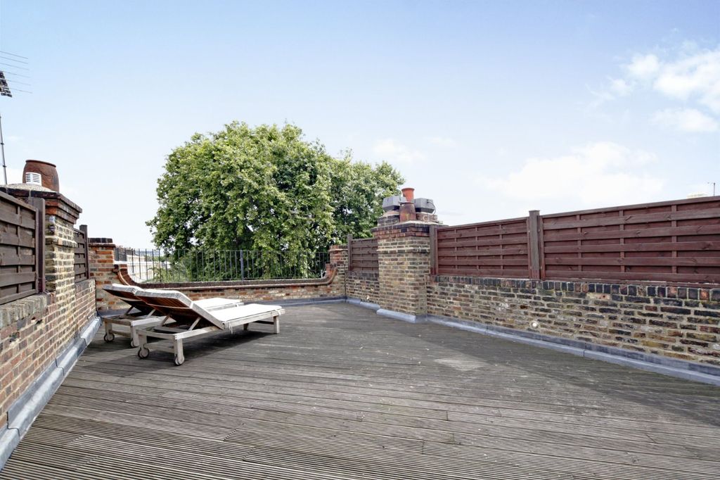 Property photo 2 of 8 Picture 2