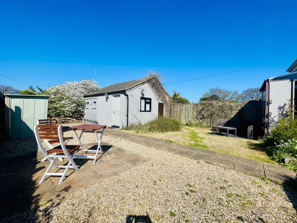 Property photo 3 of 24