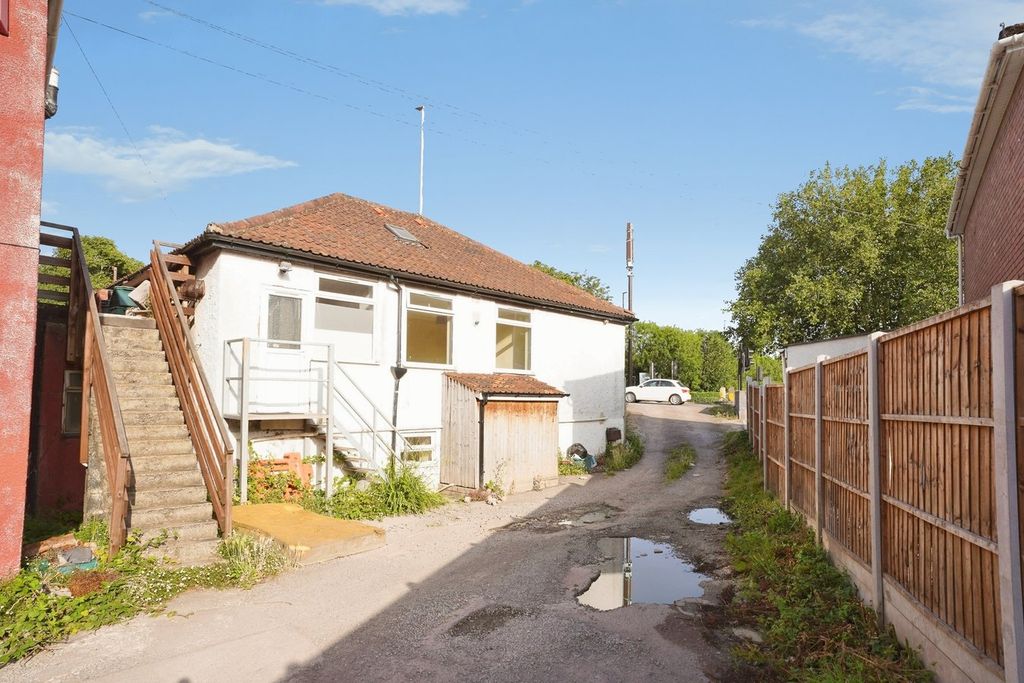 Property photo 1 of 19