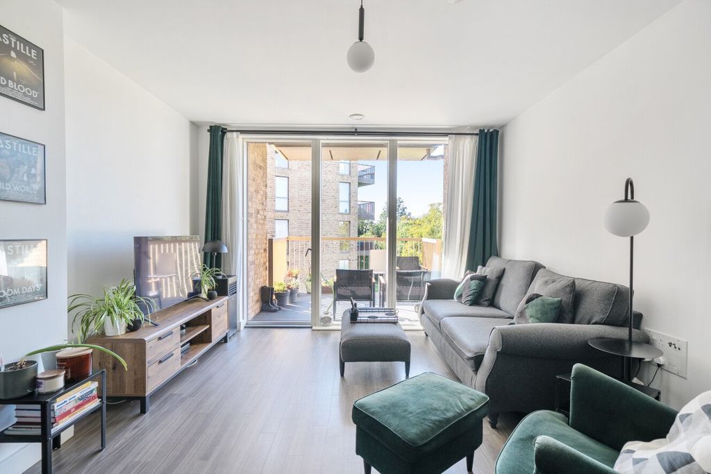 Property photo 2 of 15 Picture No. 02