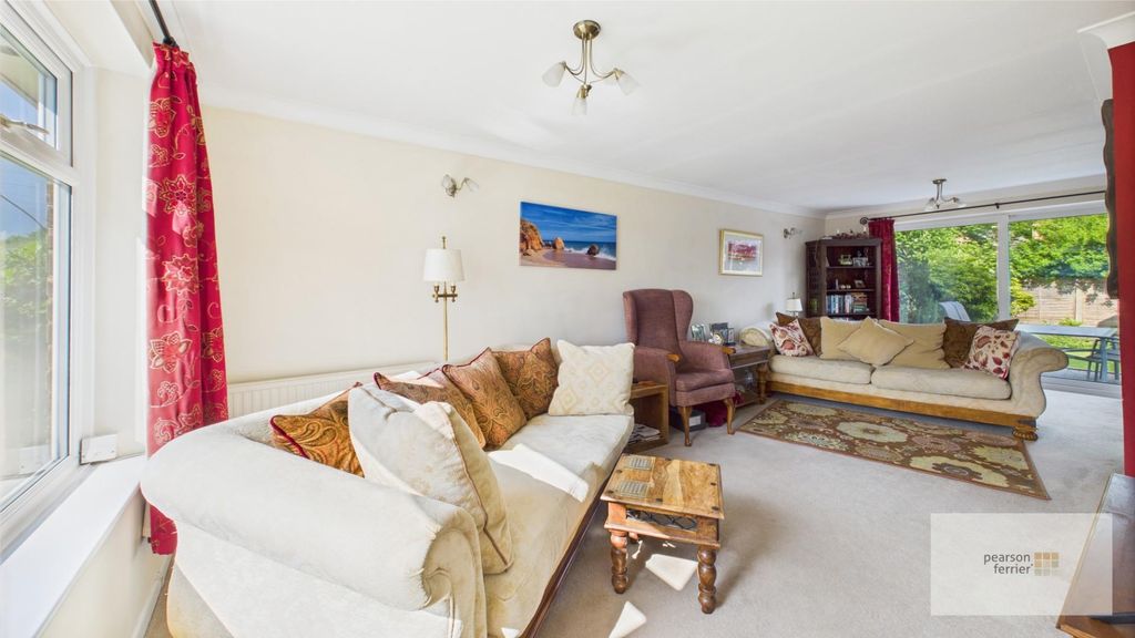 Property photo 2 of 18