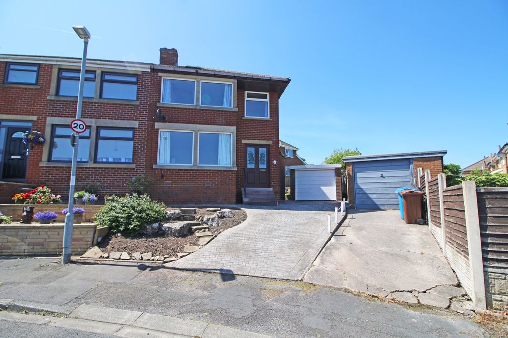 Property photo 1 of 21