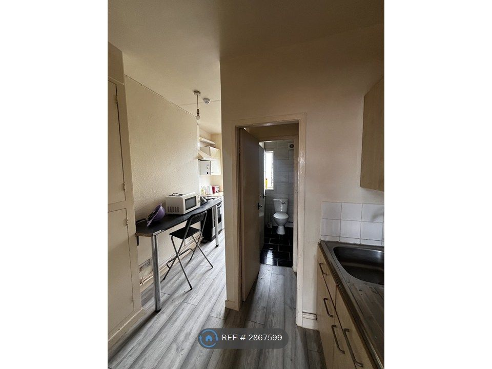 Property photo 3 of 4