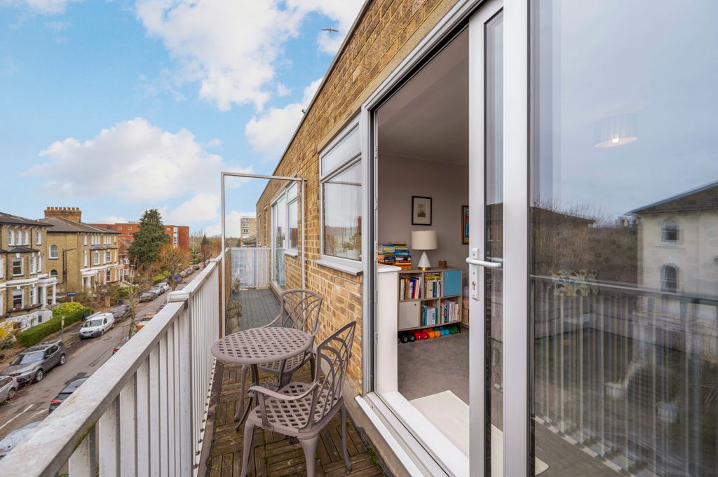 Property photo 2 of 11 Picture No. 09