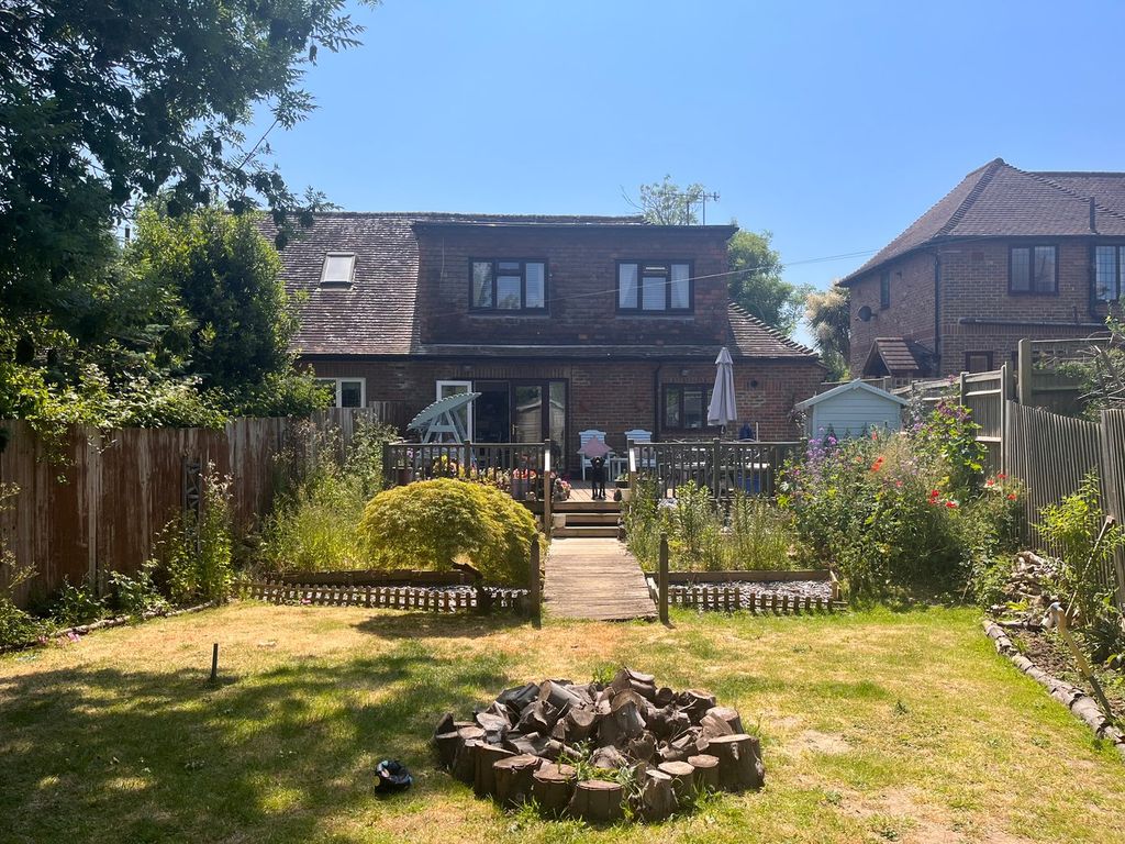 Property photo 2 of 24