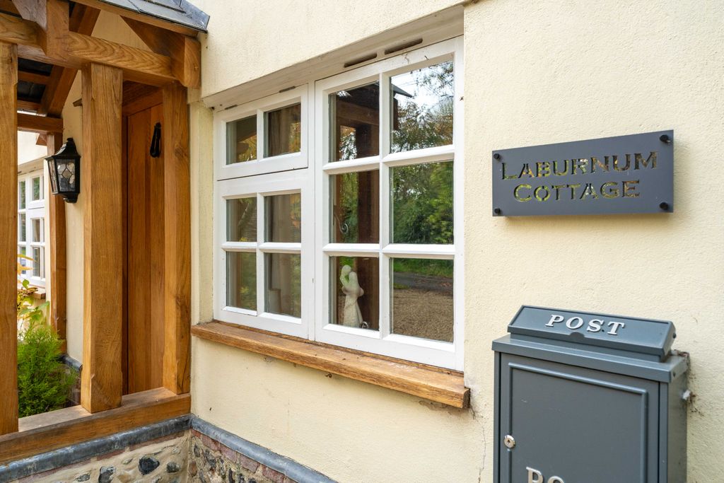 Property photo 3 of 24