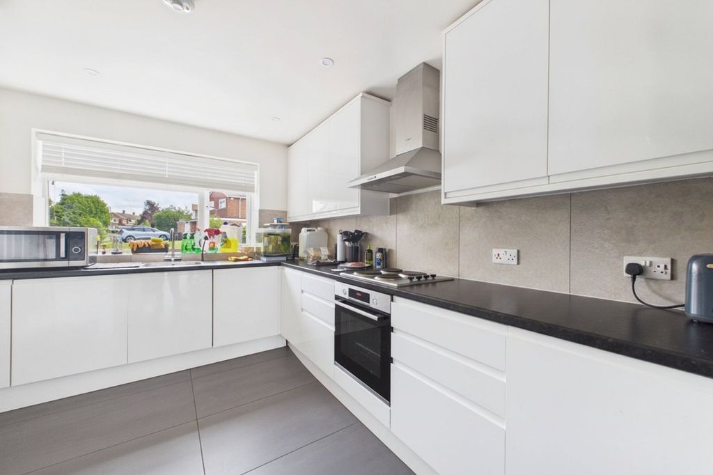 Property photo 2 of 12 Picture No. 05
