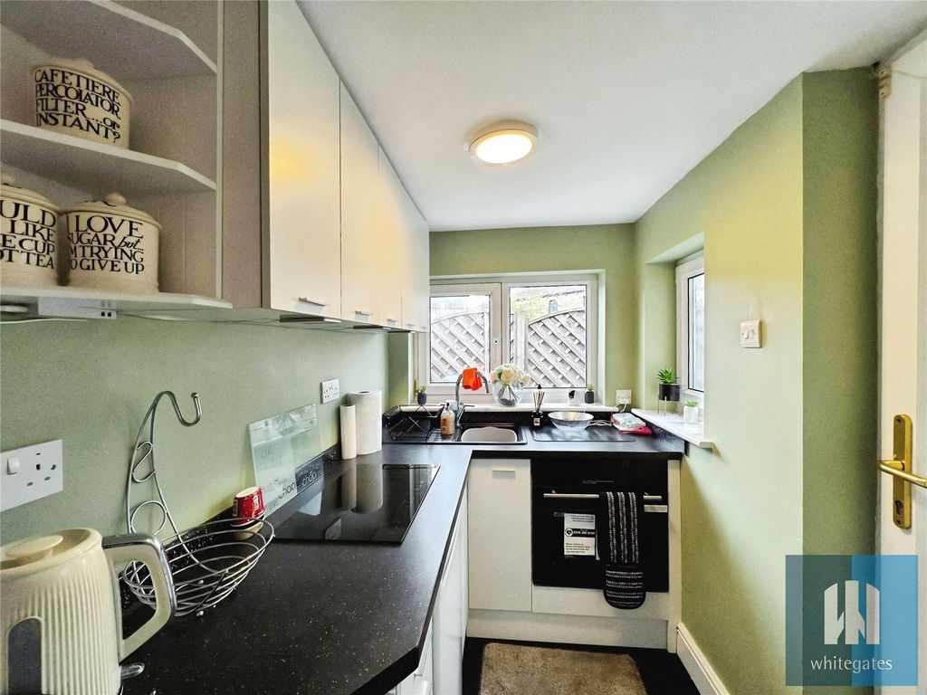 Property photo 3 of 15 Picture No. 02