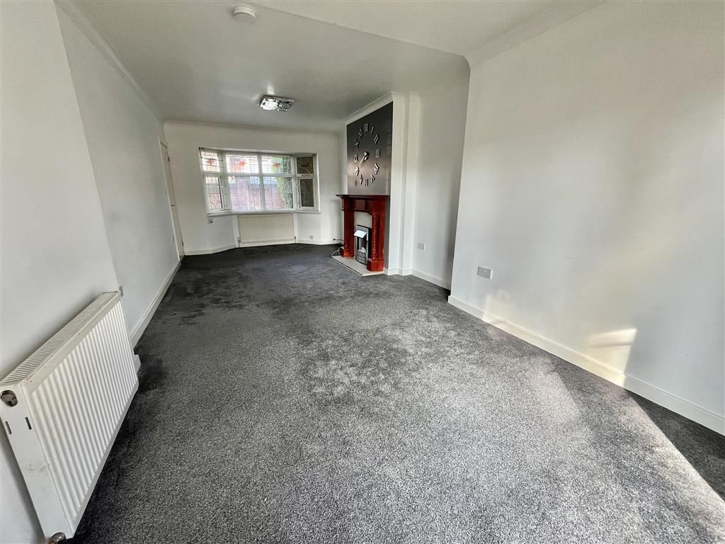 Property photo 2 of 17 Image