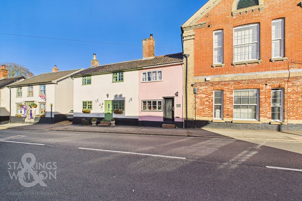 Property photo 1 of 18