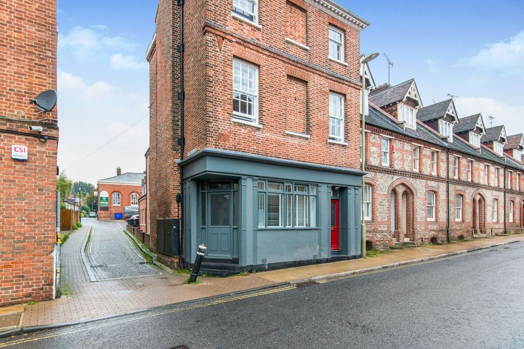 Property photo 1 of 8 1