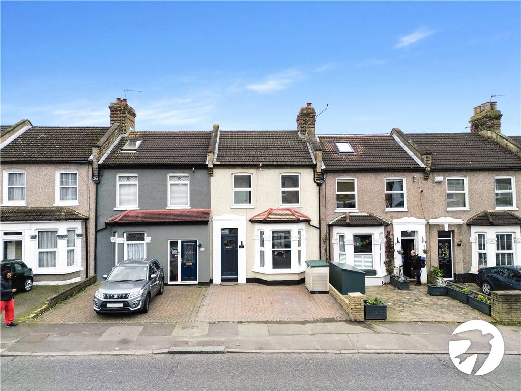 Property photo 1 of 16 Front