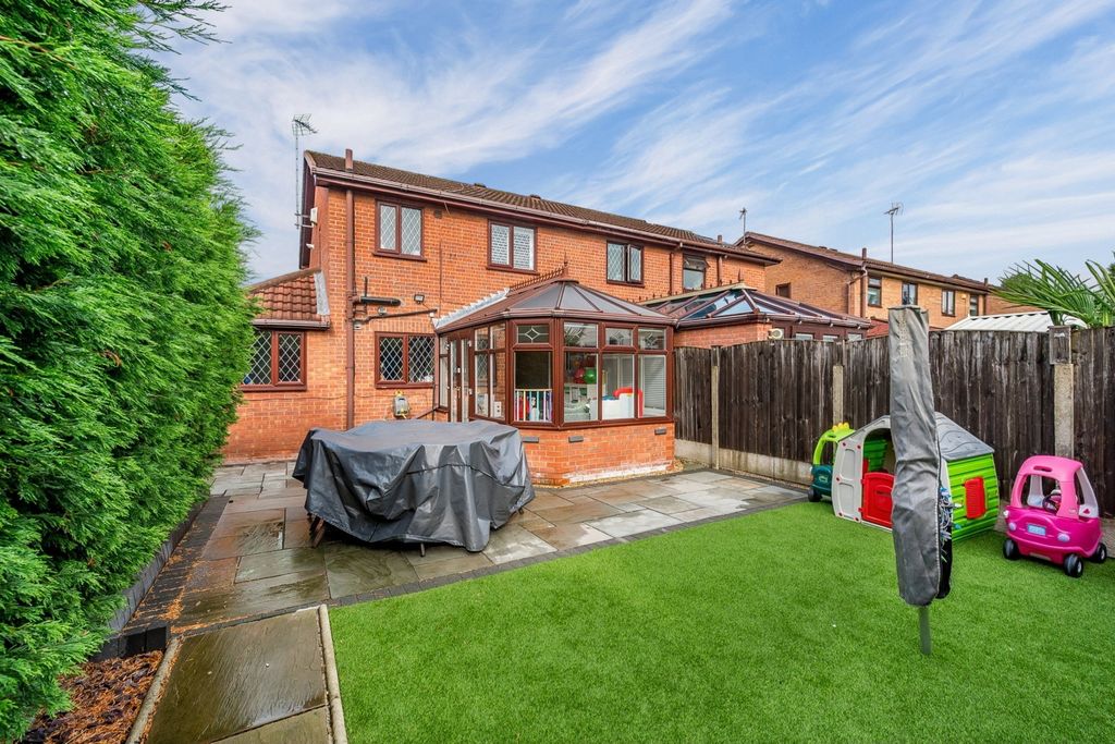 Property photo 2 of 14