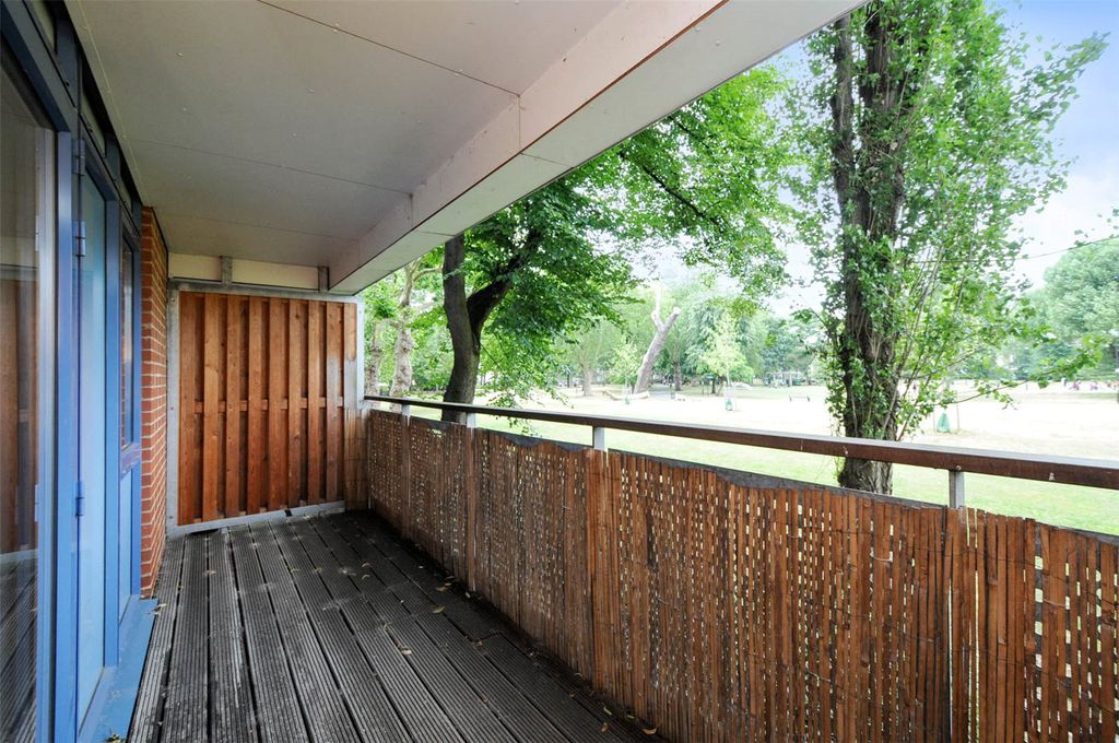 Property photo 3 of 8 Picture No. 03