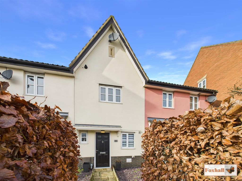 Property photo 1 of 16 Front Garden