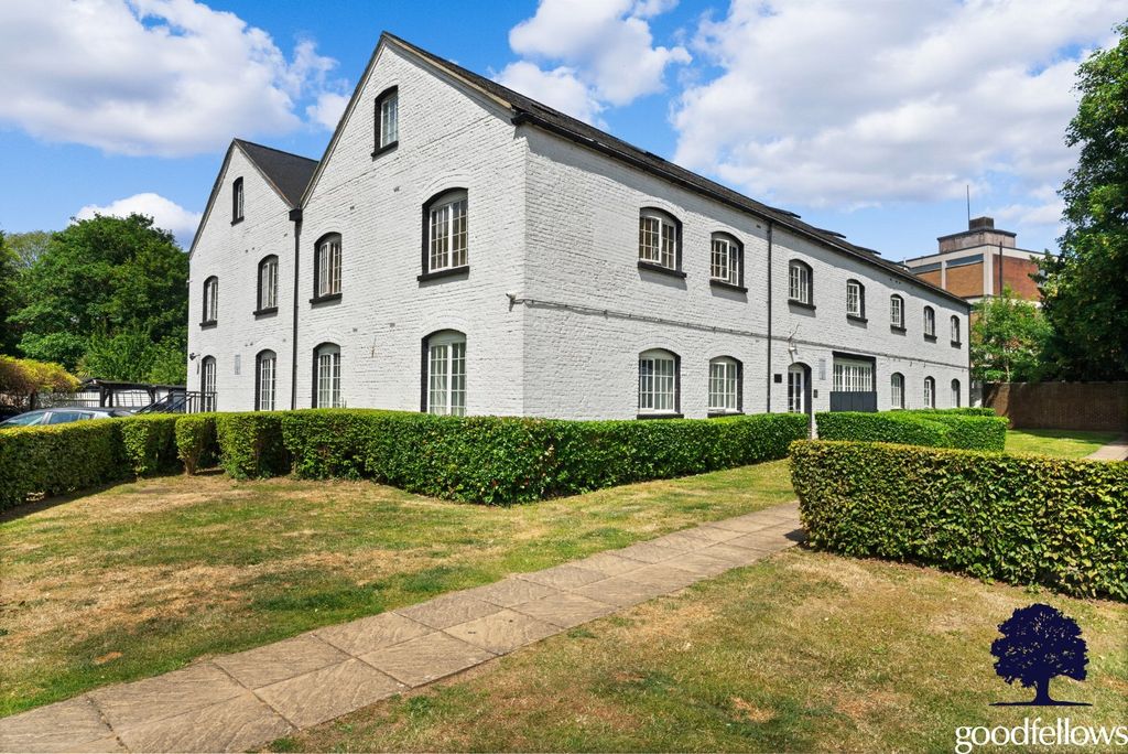 Property photo 1 of 16 External View