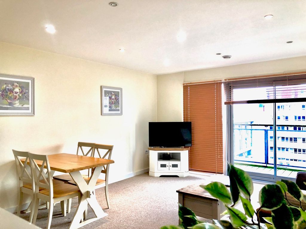 Property photo 3 of 6