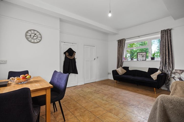 Property photo 3 of 9 335675