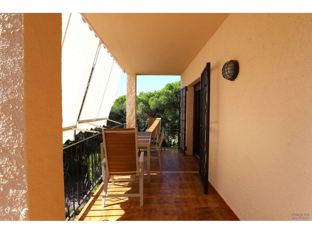 Property photo 2 of 39
