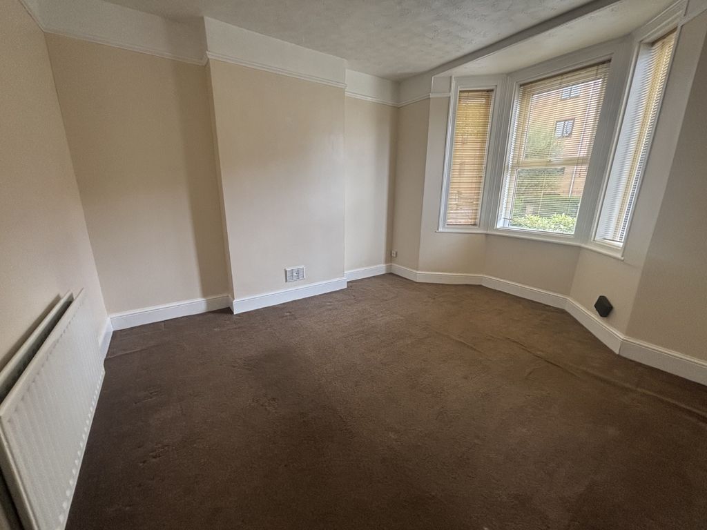 Property photo 2 of 11 Pbox-Img.Jpg
