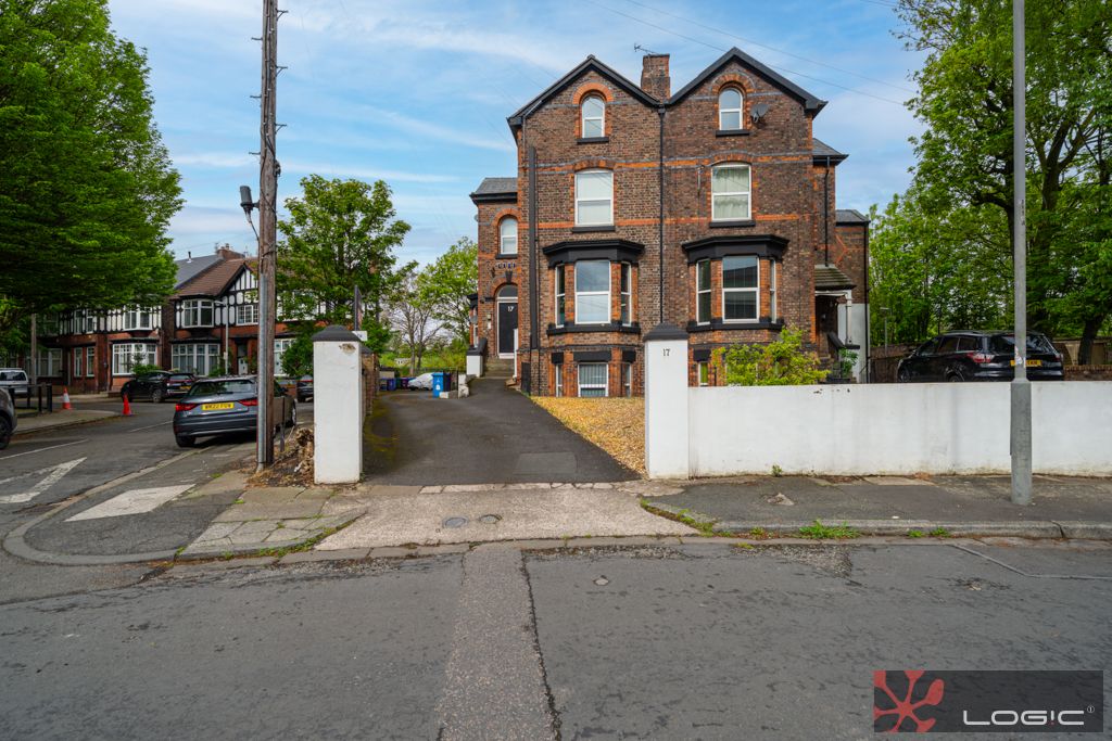 Property photo 2 of 19
