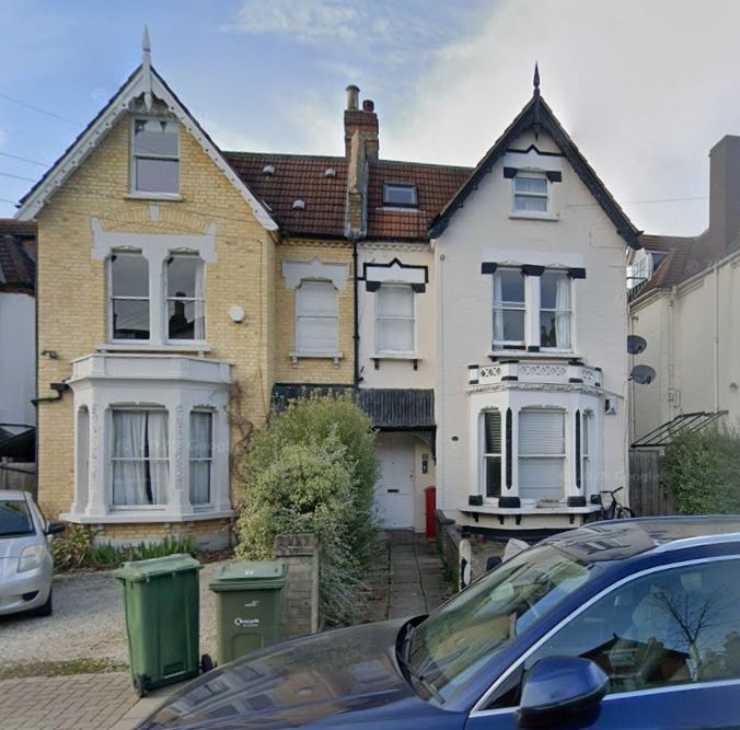 Property photo 1 of 8