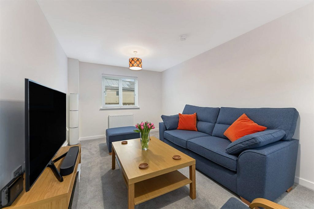 Property photo 2 of 26 Picture No. 27