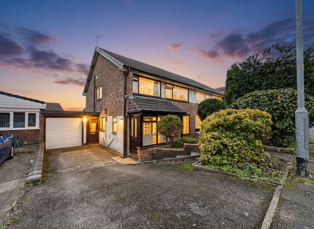 Property photo 1 of 30