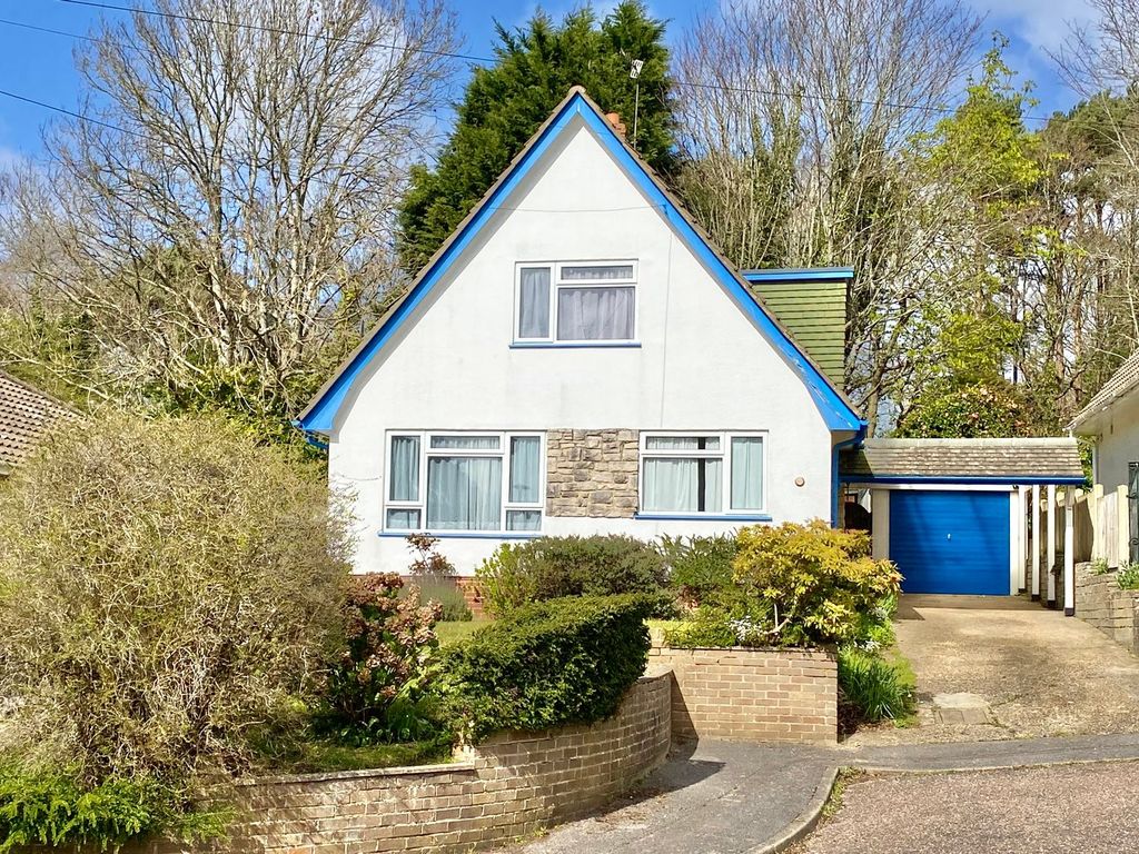 Property photo 2 of 23