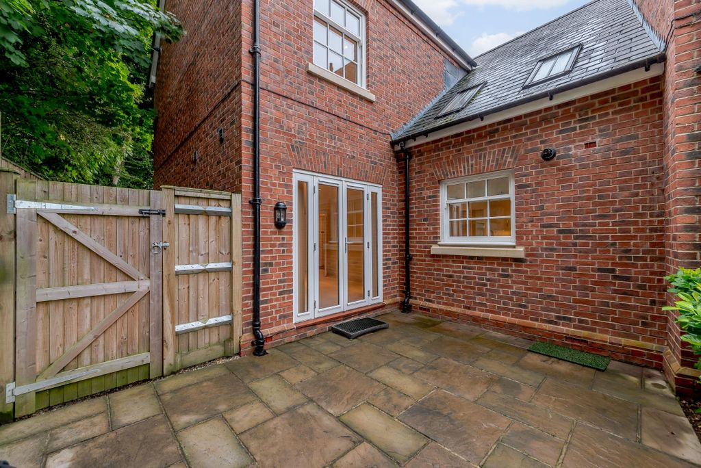 Property photo 3 of 13 Image