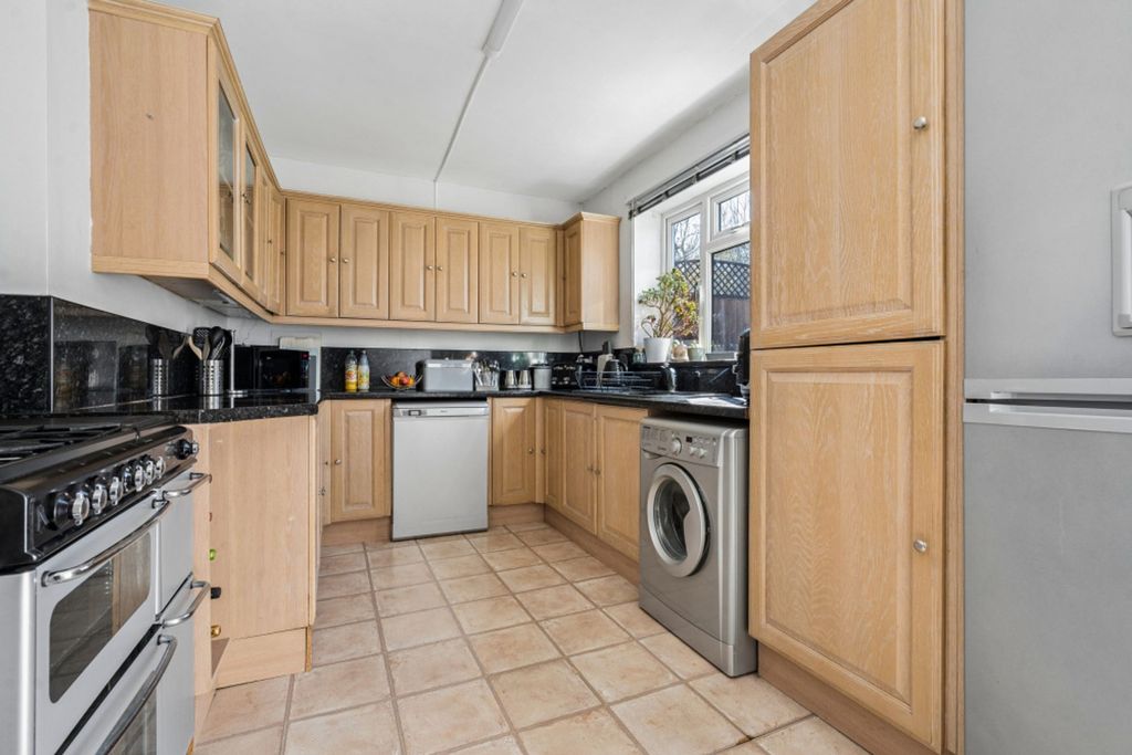 Property photo 3 of 15