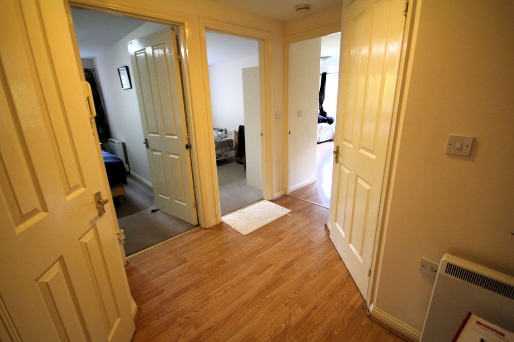 Property photo 3 of 11