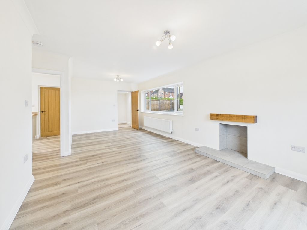Property photo 2 of 30 Open Plan Lounge & Dining Room