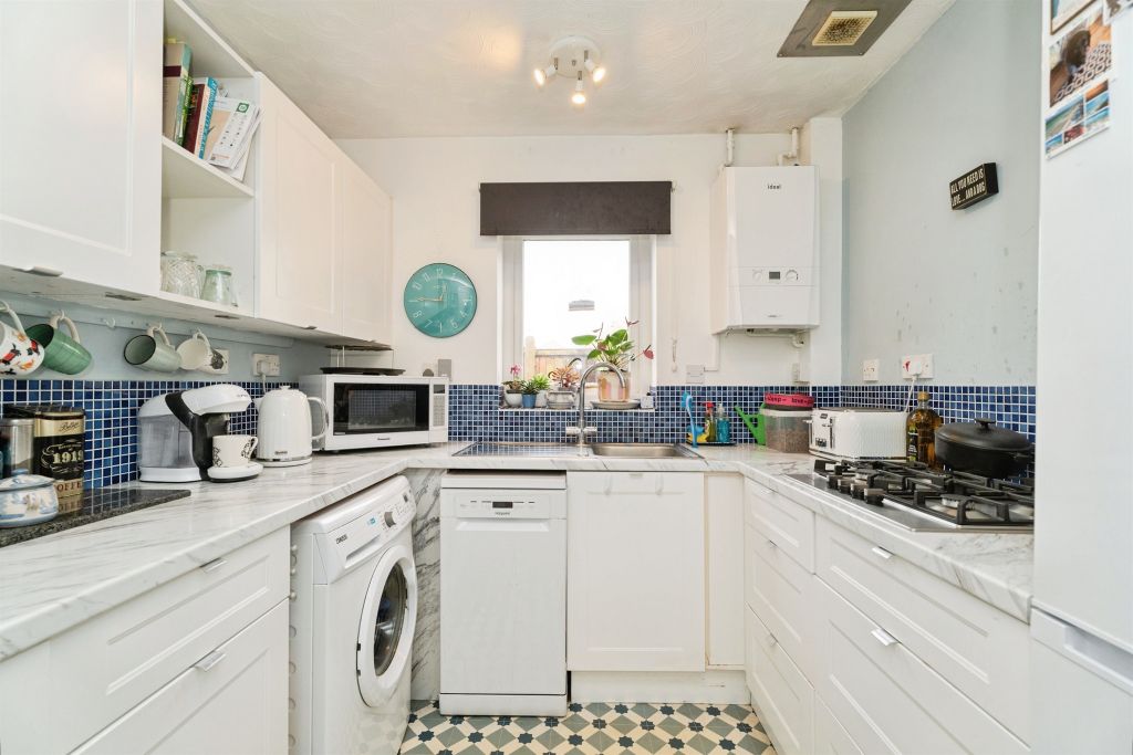 Property photo 2 of 14