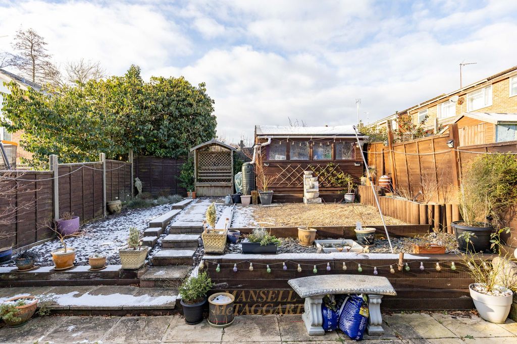 Property photo 2 of 22