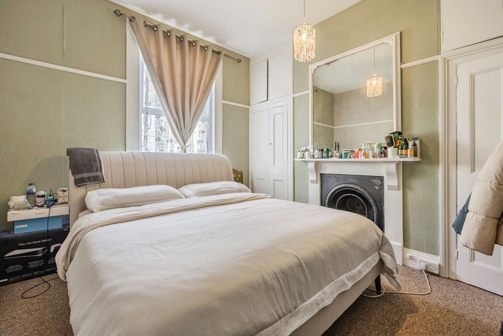 Property photo 3 of 17 Pbox-Img.Jpg