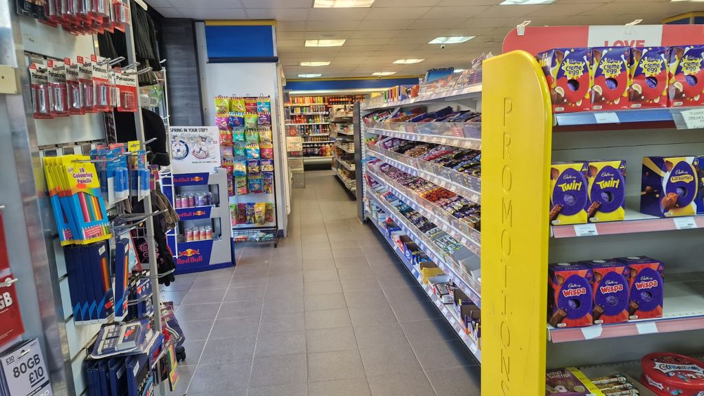 Property photo 3 of 9