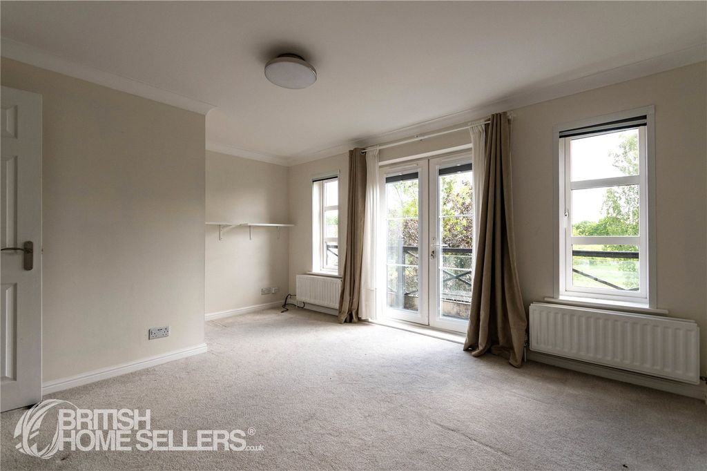 Property photo 3 of 15 Picture No. 27