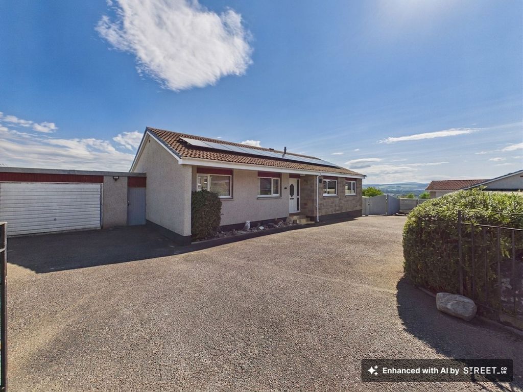 Property photo 1 of 30