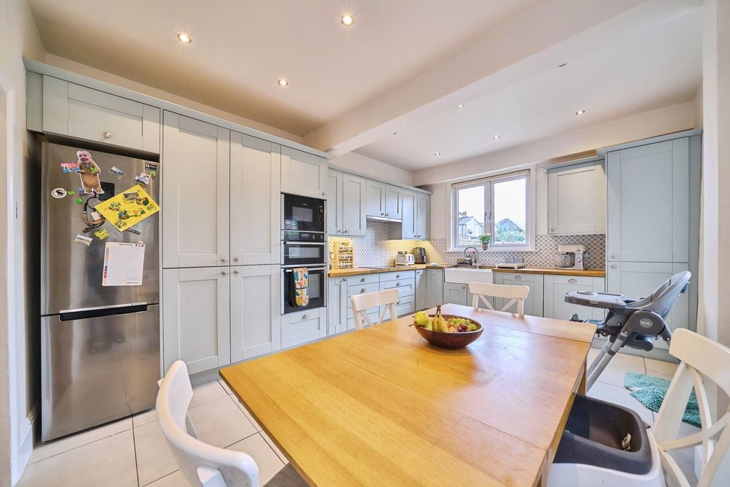 Property photo 2 of 17 Pbox-Img.Jpg