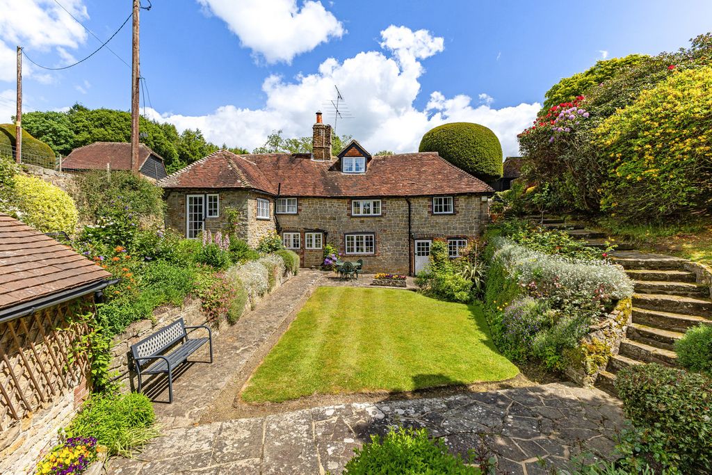 Property photo 2 of 44