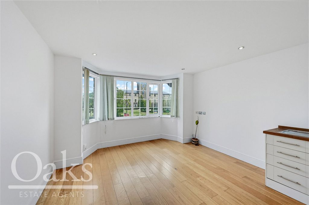 Property photo 2 of 8 Picture No. 05