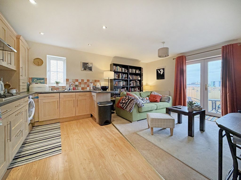 Property photo 2 of 22