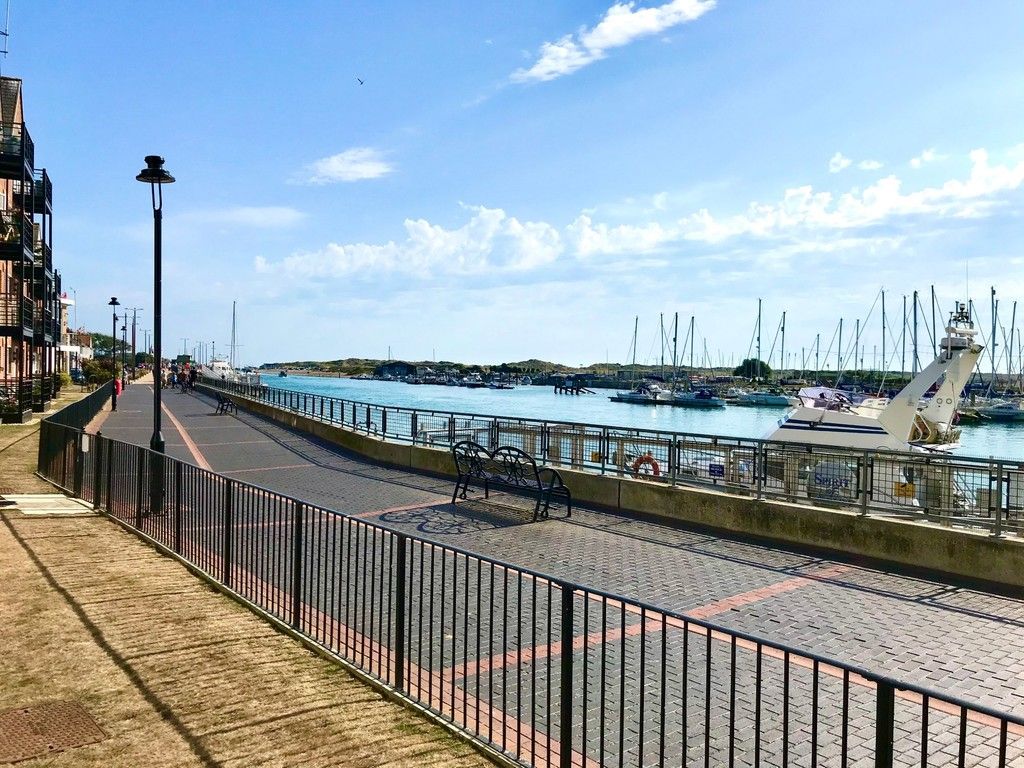 Property photo 1 of 13 Flat 21 County Wharf Prom