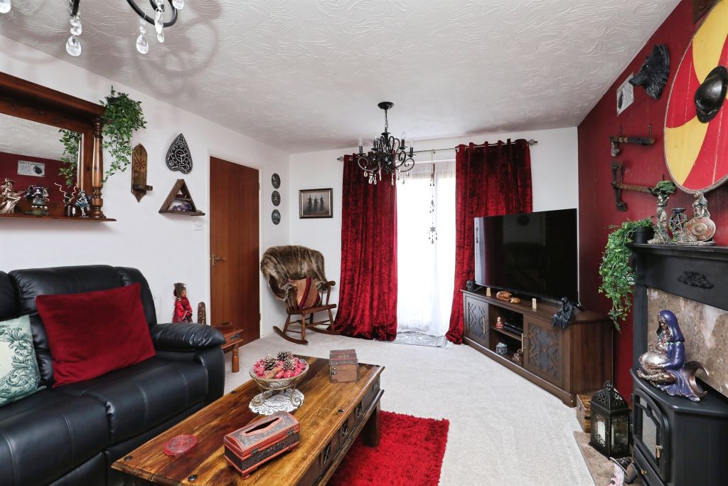 Property photo 3 of 17